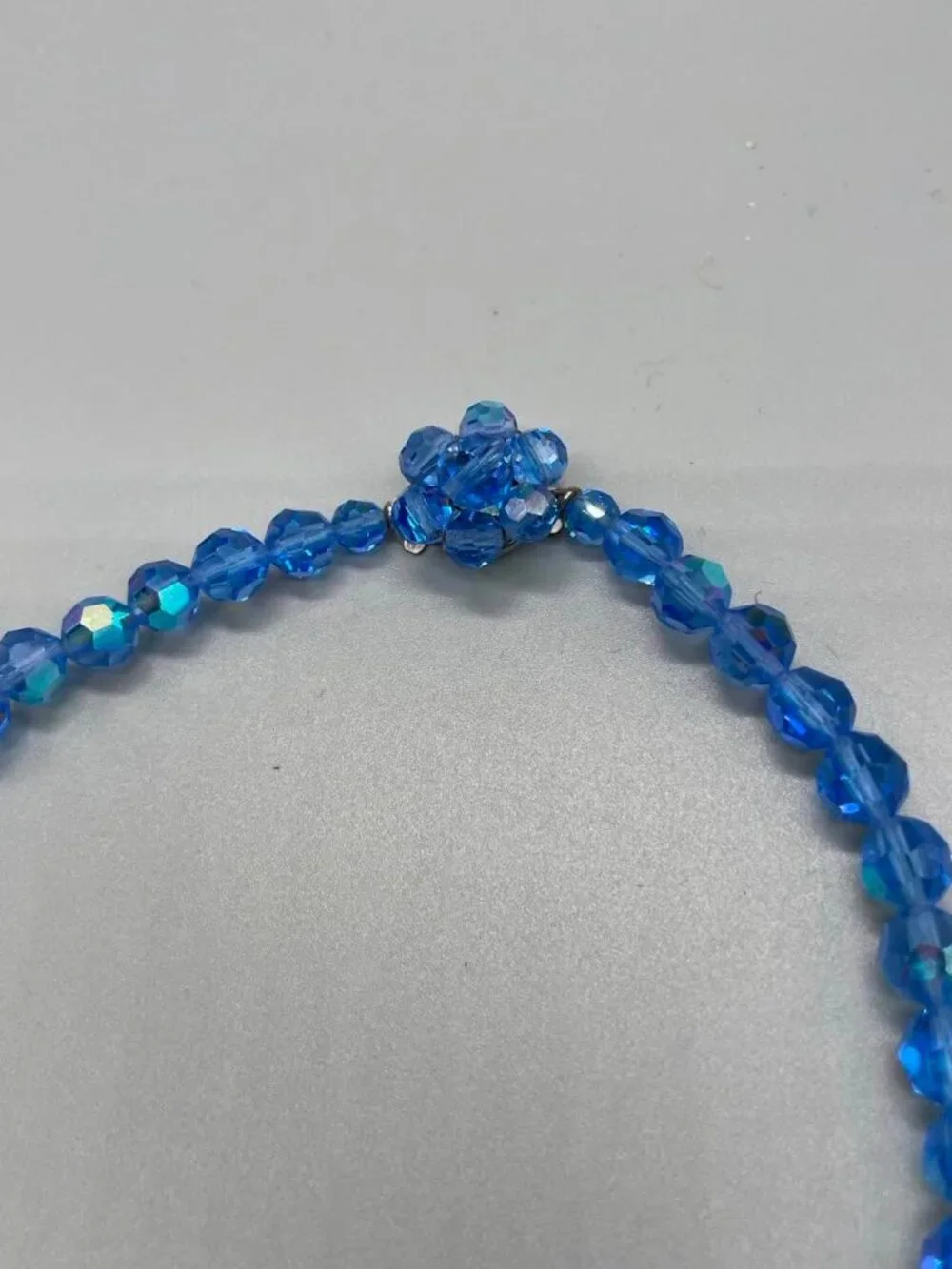VTG Sparkling Blue Faceted Crystal Glass Beads Long Necklace Decorative Clasp